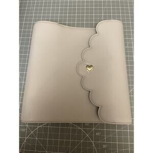 Aura Estelle Planner Binder Cover Cloud Scalloped Neutral Grey/Beige Heart Clasp